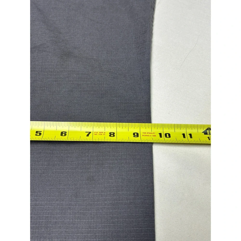 The North Face Hiking Tech Pants Gray Stretch Nylon Zip Pockets Mens 34X29 Short
